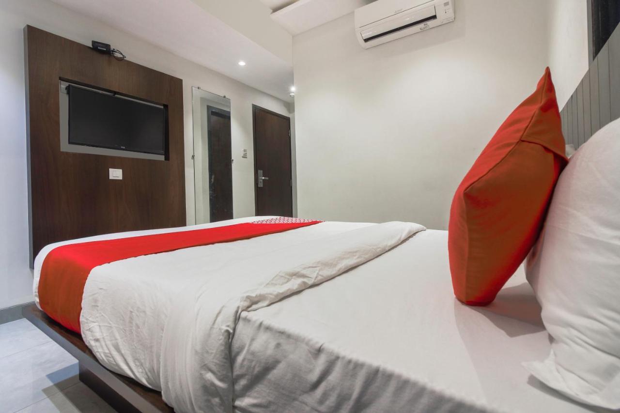 Hotel Flora Suites Βομβάη Εξωτερικό φωτογραφία