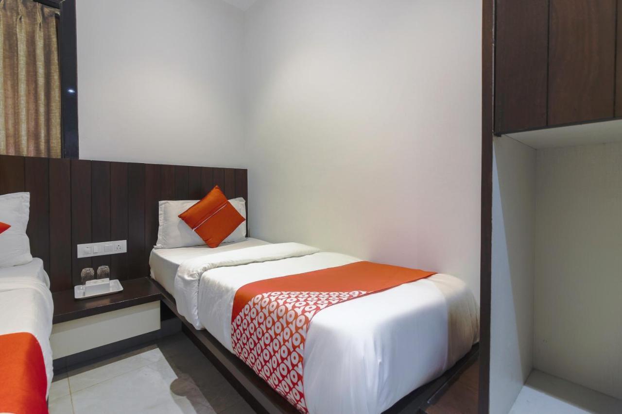 Hotel Flora Suites Βομβάη Εξωτερικό φωτογραφία