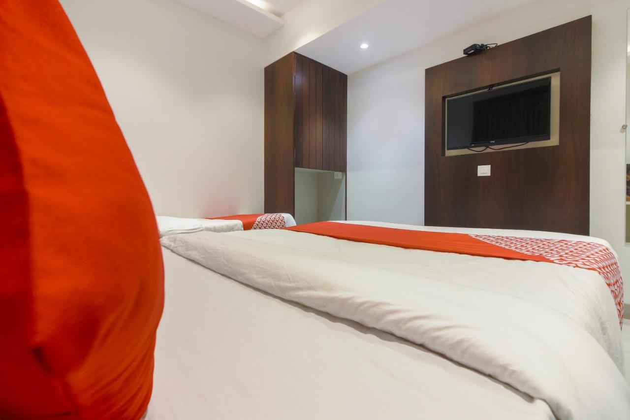Hotel Flora Suites Βομβάη Εξωτερικό φωτογραφία