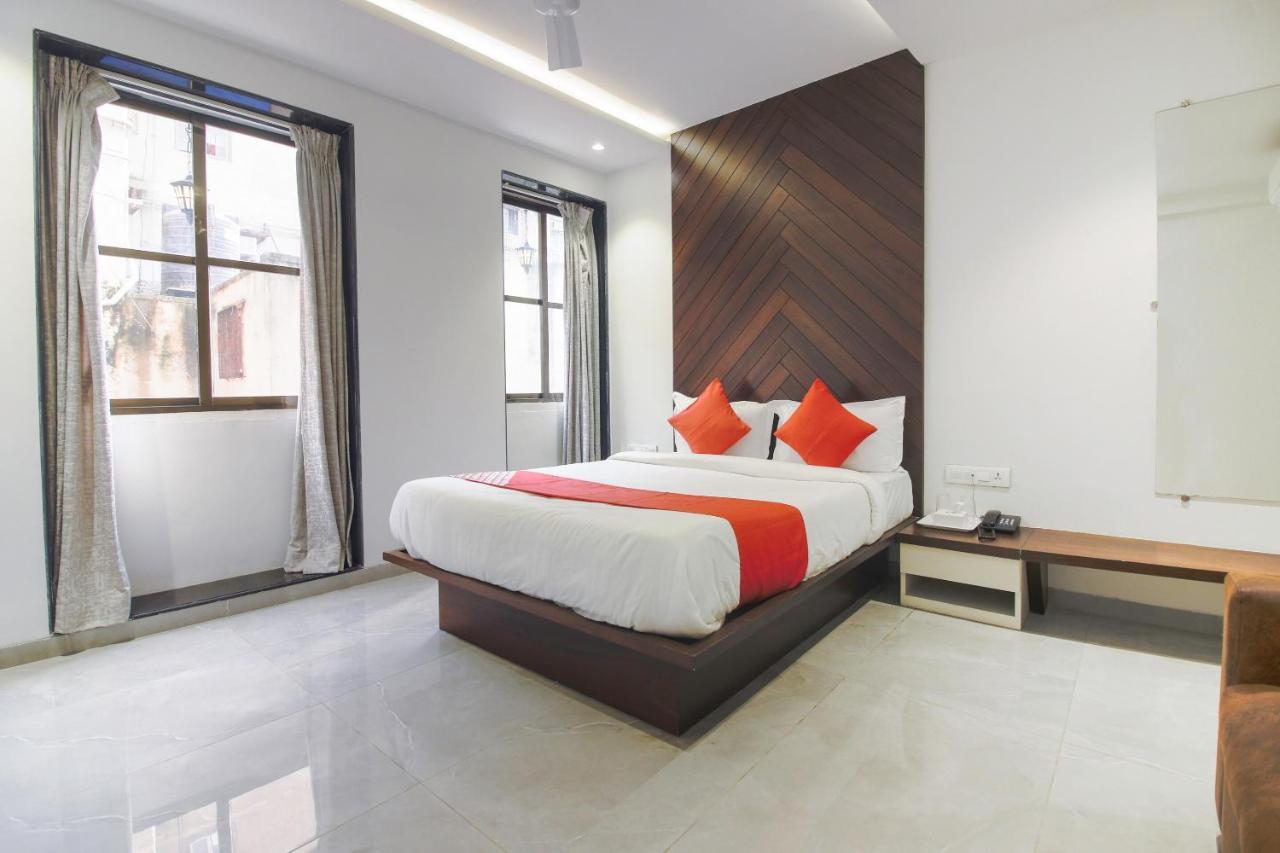 Hotel Flora Suites Βομβάη Εξωτερικό φωτογραφία