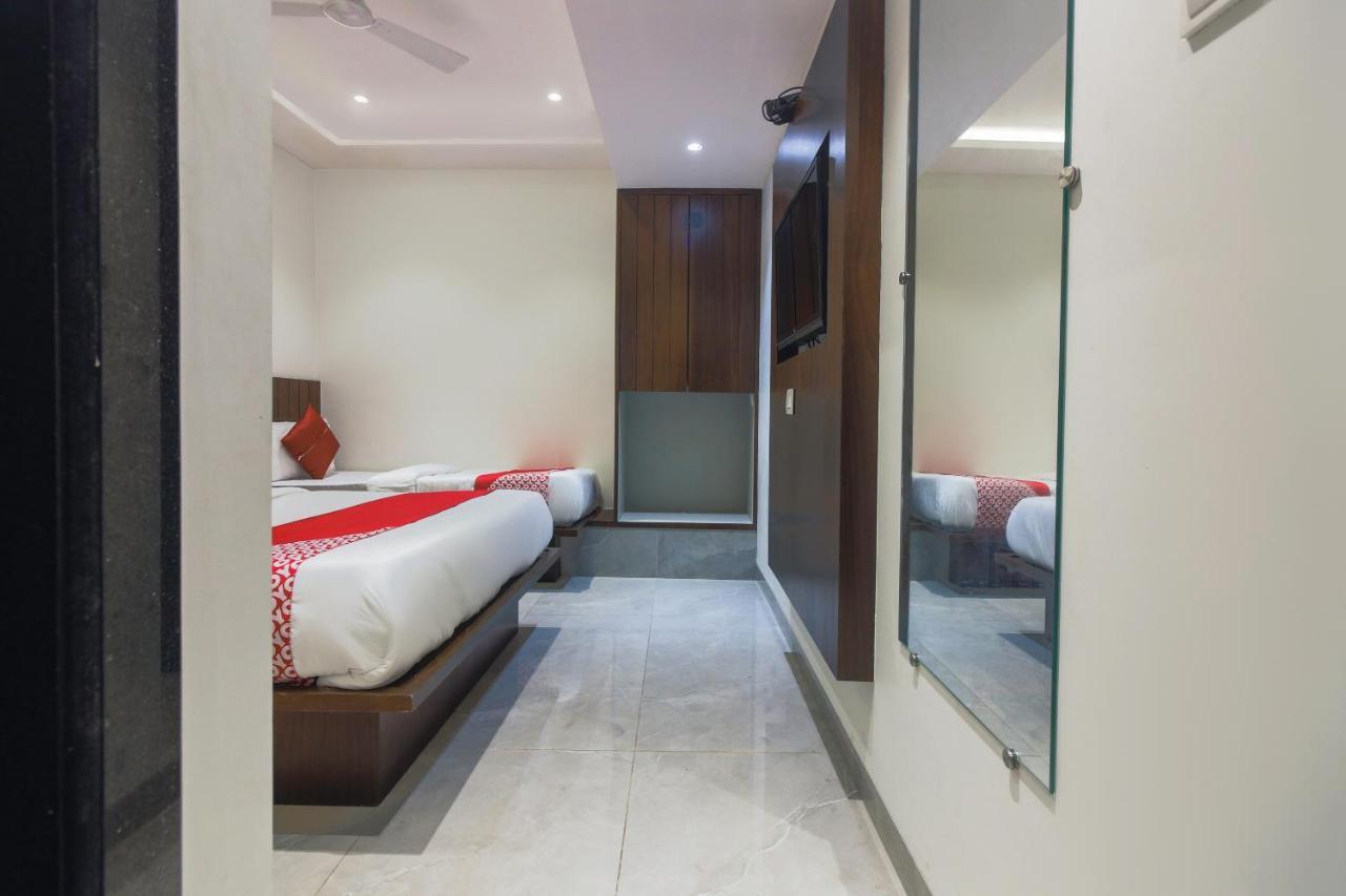 Hotel Flora Suites Βομβάη Εξωτερικό φωτογραφία