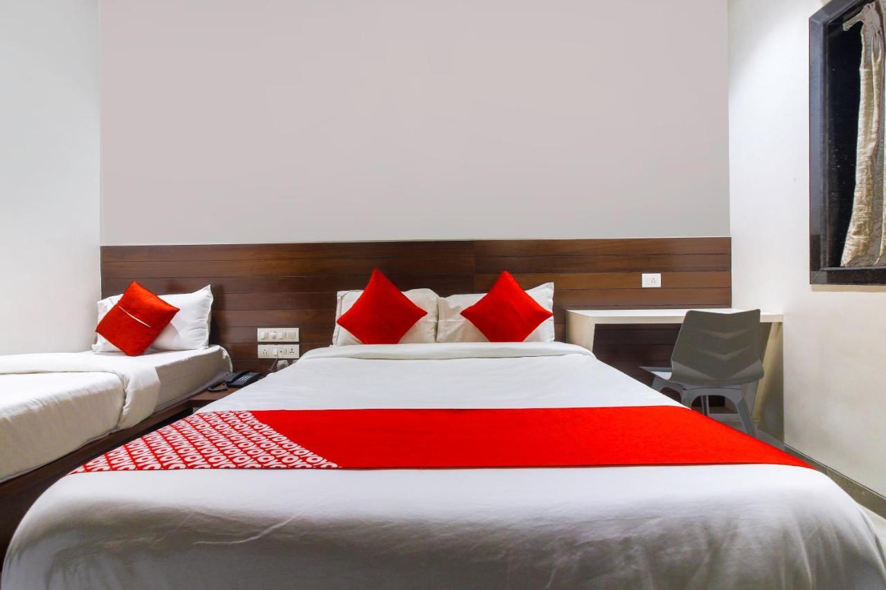 Hotel Flora Suites Βομβάη Εξωτερικό φωτογραφία